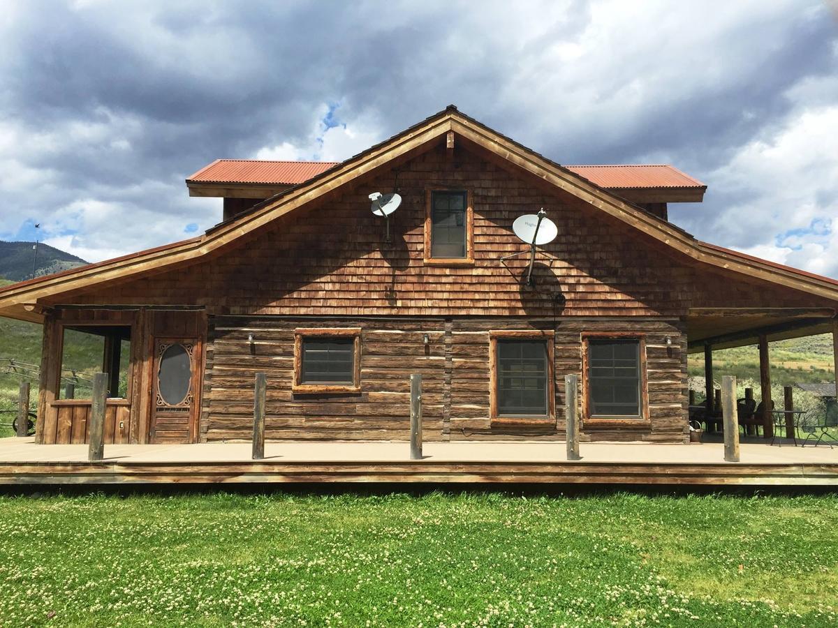 Schoolhouse Cabin Villa Гардинър Екстериор снимка